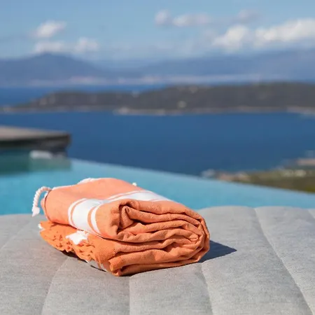 Panoramic Sea View - Heated Pool - Comfort فيلة كوتي شْيافاري
