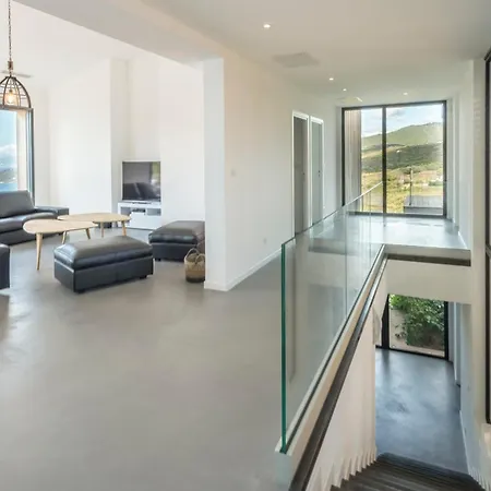 Panoramic Sea View - Heated Pool - Comfort فيلة